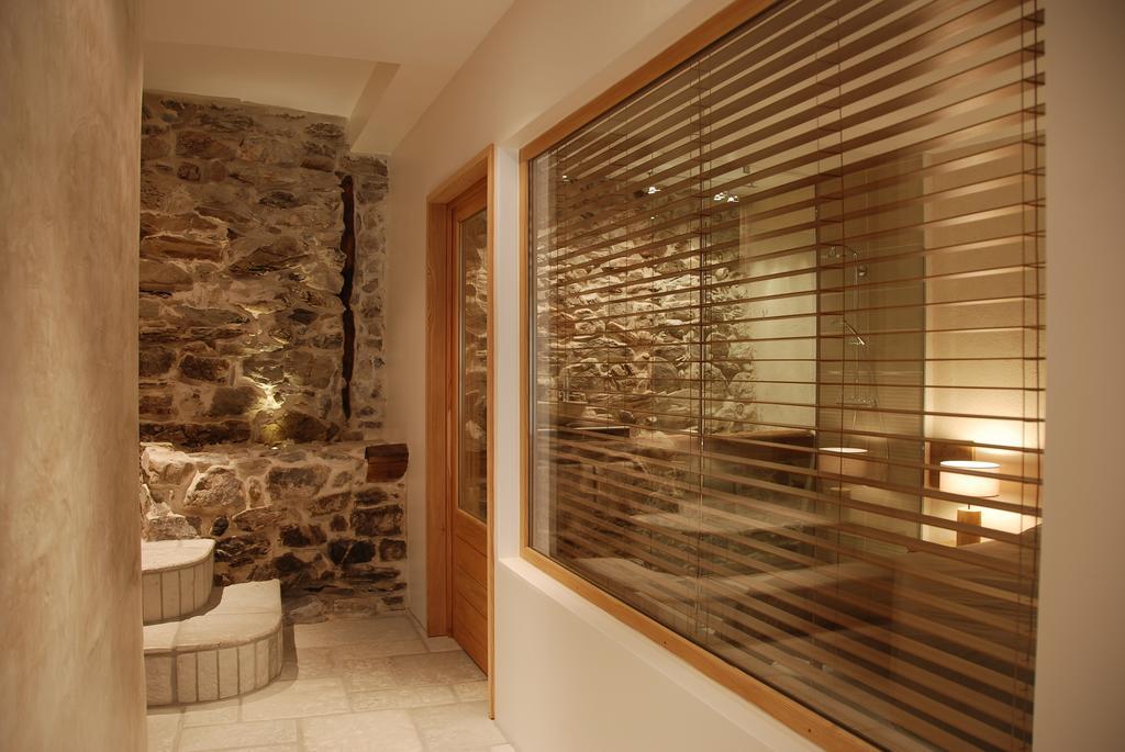 La Ferme De Beaute Bed & Breakfast Chateauroux-les-Alpes Oda fotoğraf