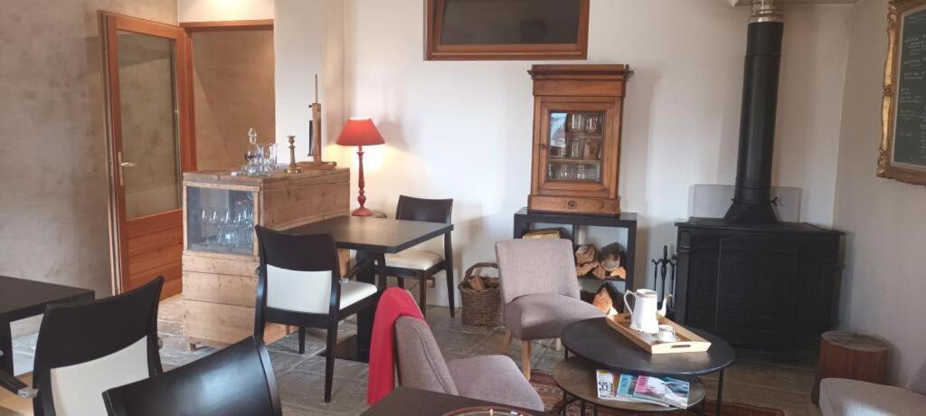 La Ferme De Beaute Bed & Breakfast Chateauroux-les-Alpes Dış mekan fotoğraf