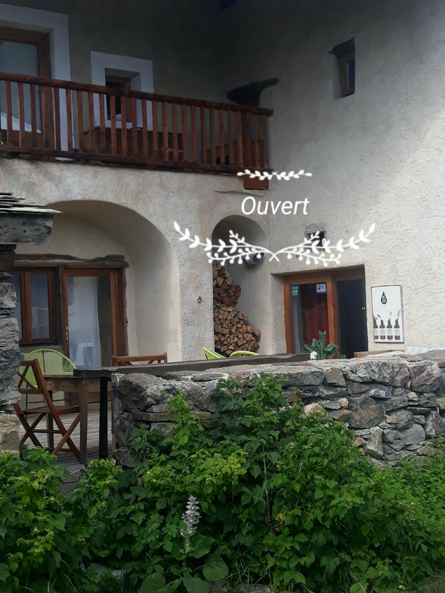 La Ferme De Beaute Bed & Breakfast Chateauroux-les-Alpes Dış mekan fotoğraf