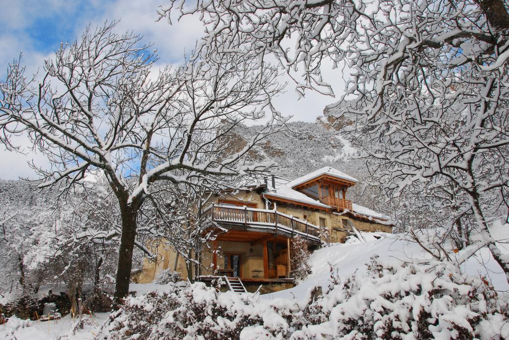 La Ferme De Beaute Bed & Breakfast Chateauroux-les-Alpes Dış mekan fotoğraf