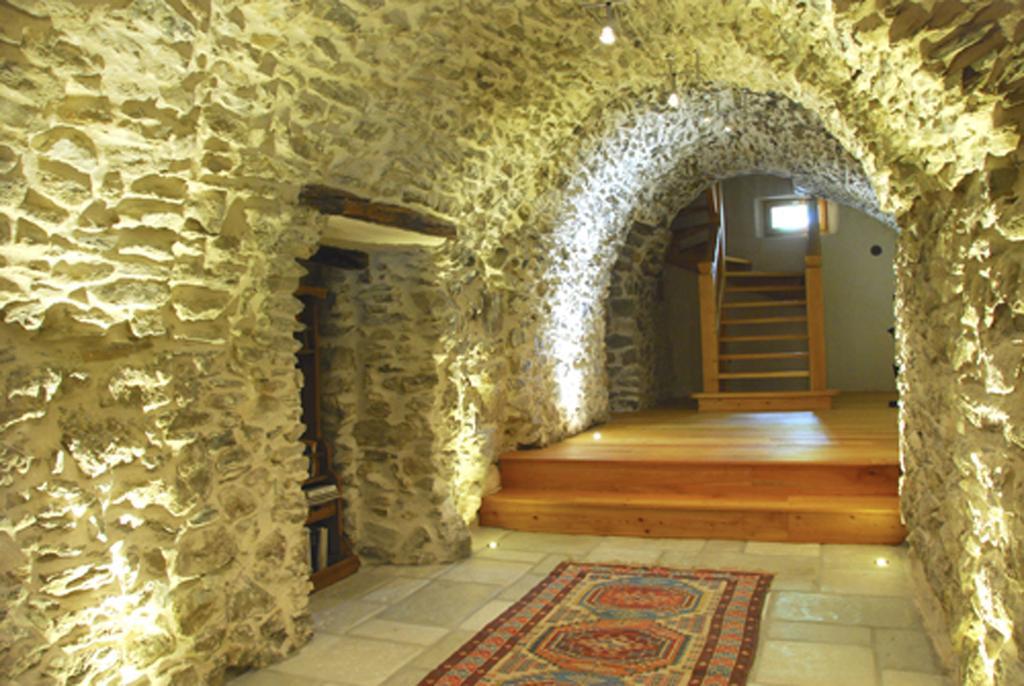 La Ferme De Beaute Bed & Breakfast Chateauroux-les-Alpes Dış mekan fotoğraf