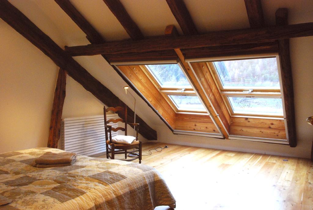 La Ferme De Beaute Bed & Breakfast Chateauroux-les-Alpes Oda fotoğraf
