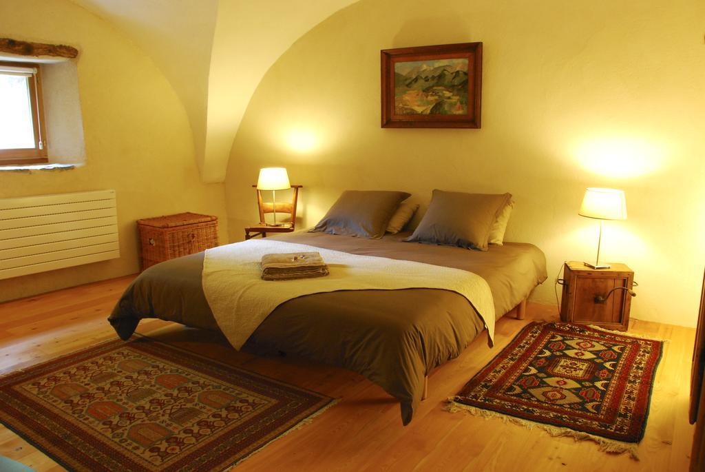 La Ferme De Beaute Bed & Breakfast Chateauroux-les-Alpes Oda fotoğraf
