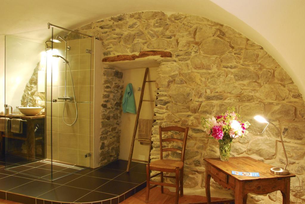 La Ferme De Beaute Bed & Breakfast Chateauroux-les-Alpes Oda fotoğraf