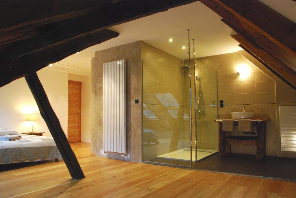 La Ferme De Beaute Bed & Breakfast Chateauroux-les-Alpes Oda fotoğraf